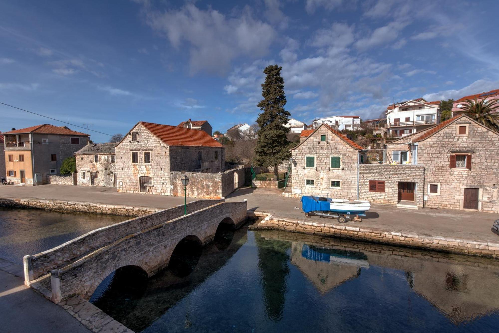 Appartement Loft Near Center Vrboska
